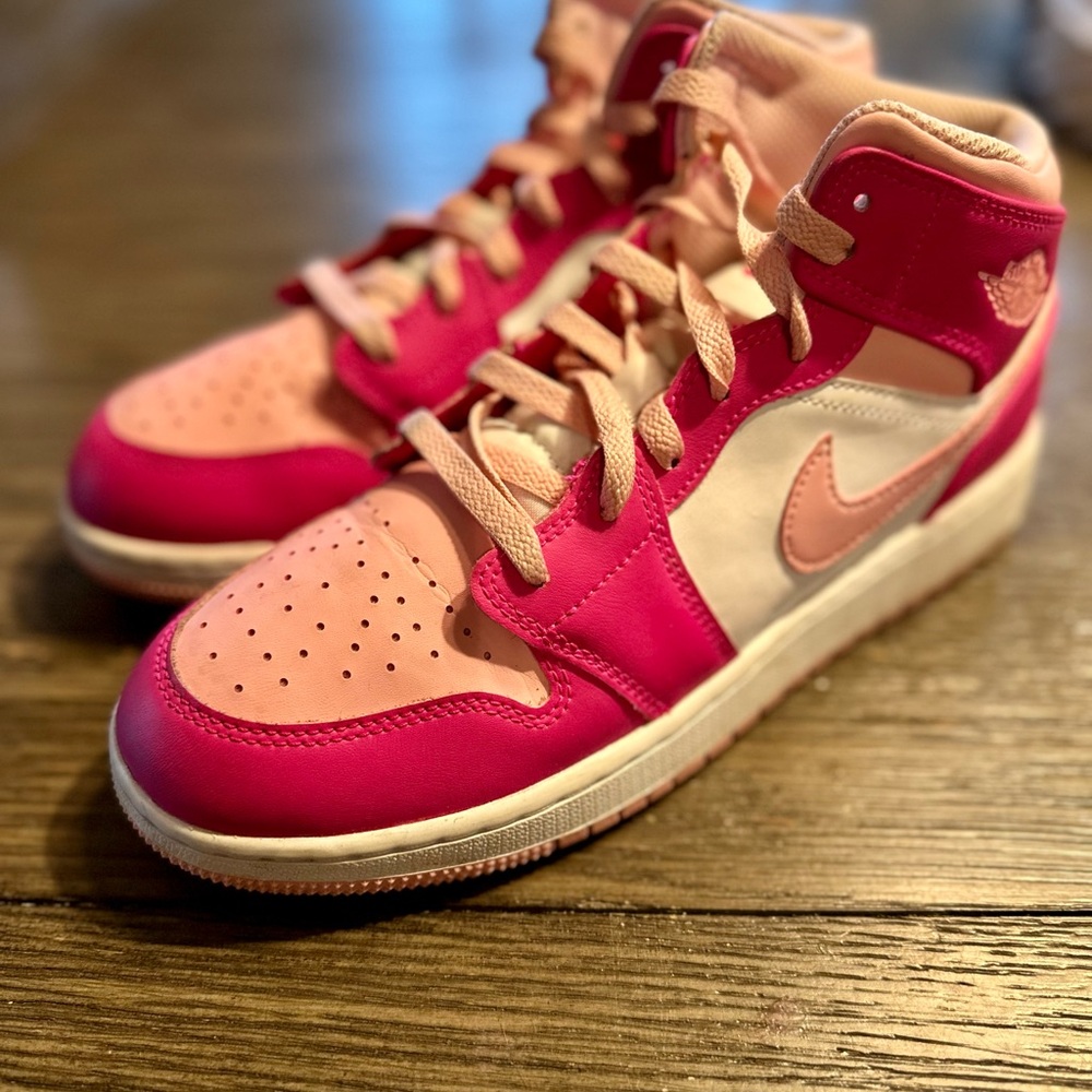 Nike Kids Pink and Peach Sneakers